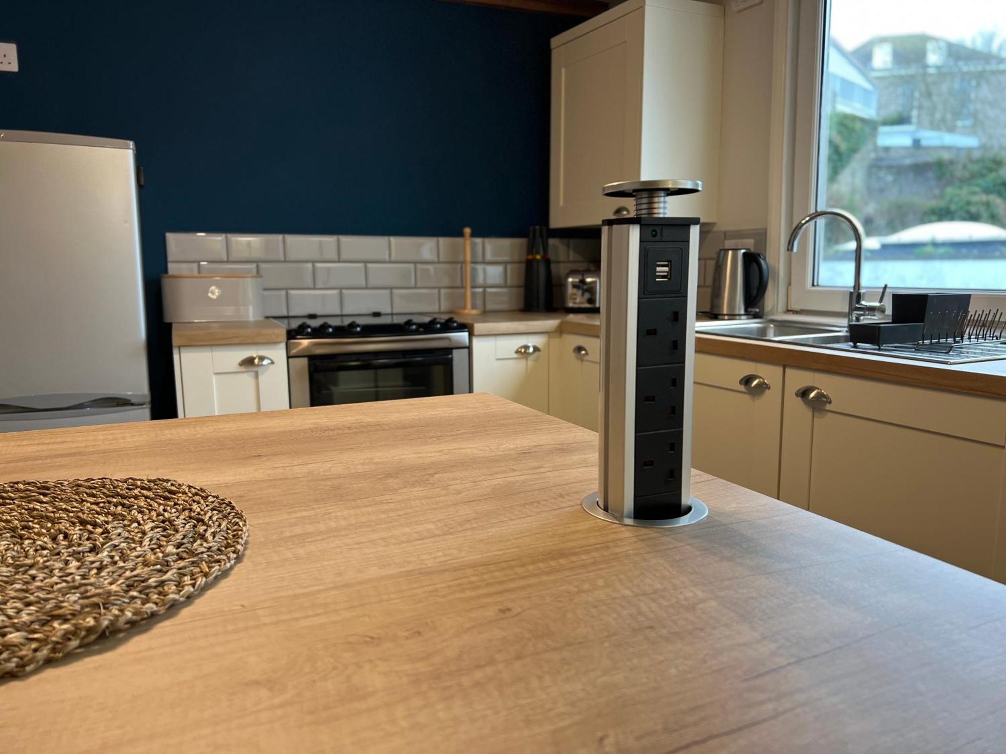 A Spacious 2 Bed Flat In Kingsbridge Town Buitenkant foto
